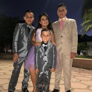 Meet your Posher, Jesus alfredo